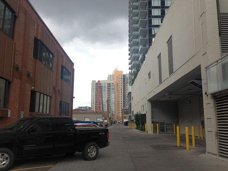 The alley on 8 Street S.W. between 10 Avenue and 11 Avenue S.W. where a woman was sexually assaulted on Aug. 14, 1997.