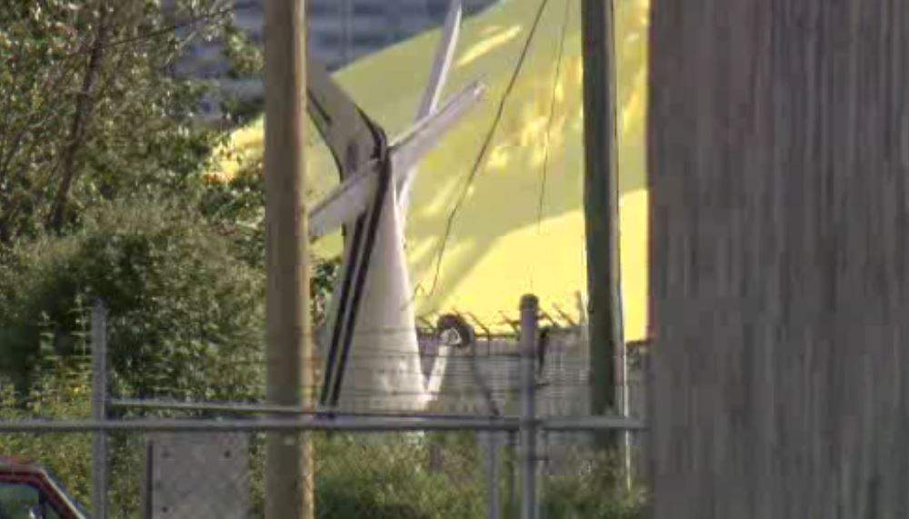 UPDATE: Man who claims to be pilot in North Vancouver plane crash calls it an ‘unforgettable moment’ - image