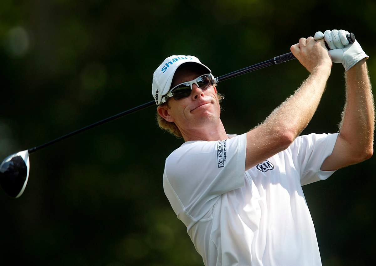 David Hearn, of Canada, tees off on the fourth hole in the final round of the Barbasol Championship golf tournament, Sunday, July 23, 2017, in Opelika, Ala.