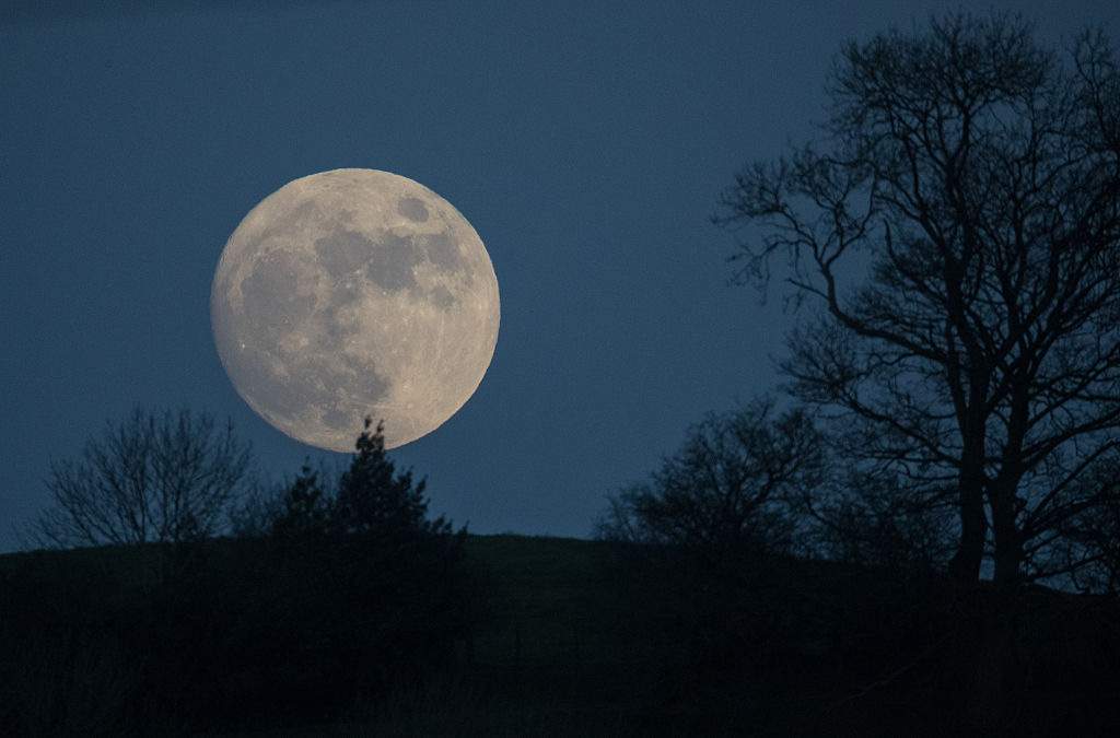 Fake news sites have been predicting coming 15-day periods of darkness for a while now. 
