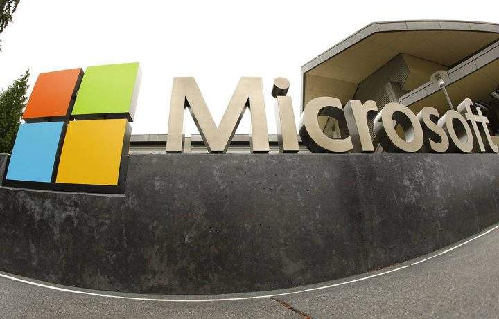 Two University of Saskatchewan computer scientists have been selected as grant recipients of Microsoft’s “AI for Earth” program.