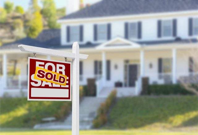 The REALTORS® Association of Hamilton-Burlington (RAHB) reported 660 sales were processed through the RAHB Multiple Listing Service® (MLS®) System in January, 27.2 per cent fewer than the same month last year and 12.5 per cent lower than the 10-year average for the month.