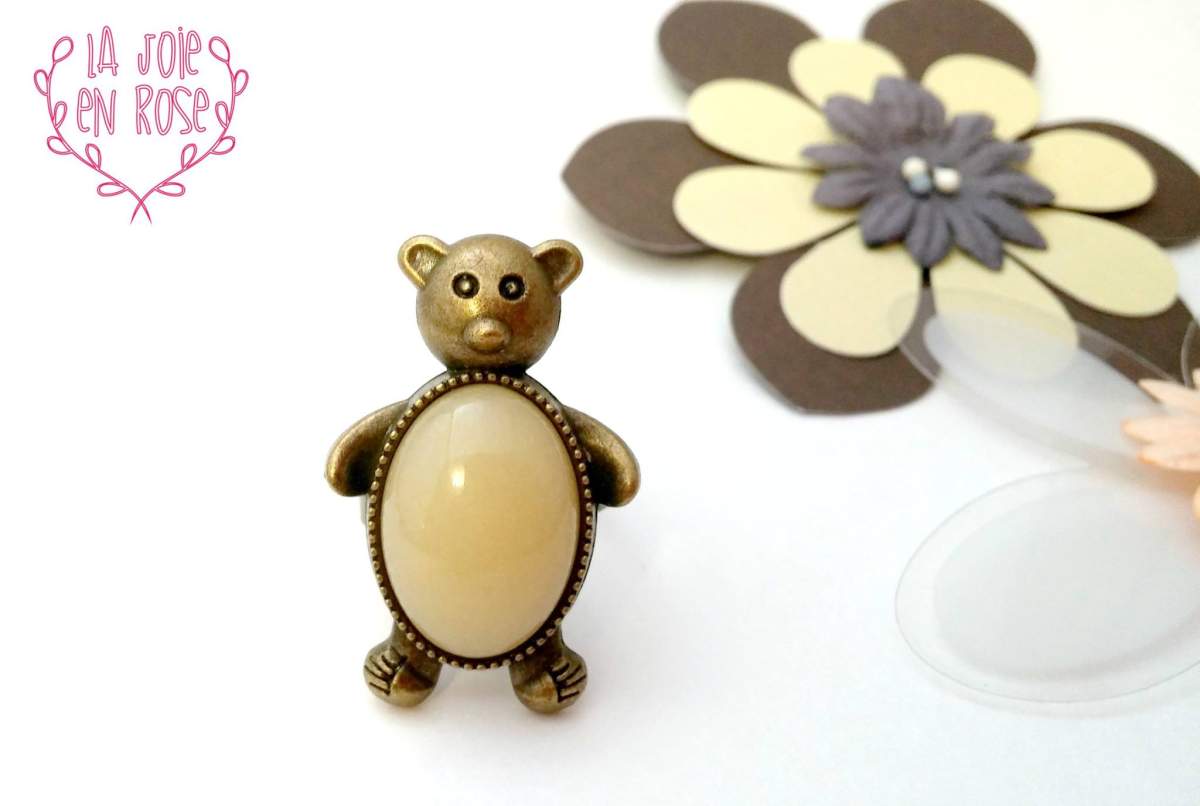 Karine Lajoie turns breast milk into unique pieces of jewelry.