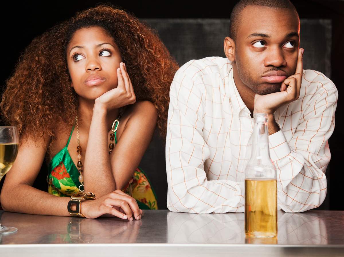 Body language is a tell-tale sign that a woman's not into a date, relationship expert Shannon Tebb says.