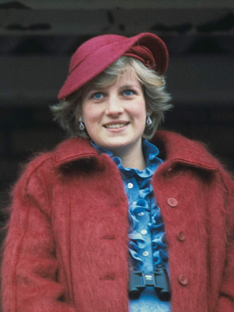 Princess Diana: A style icon through the ages - image