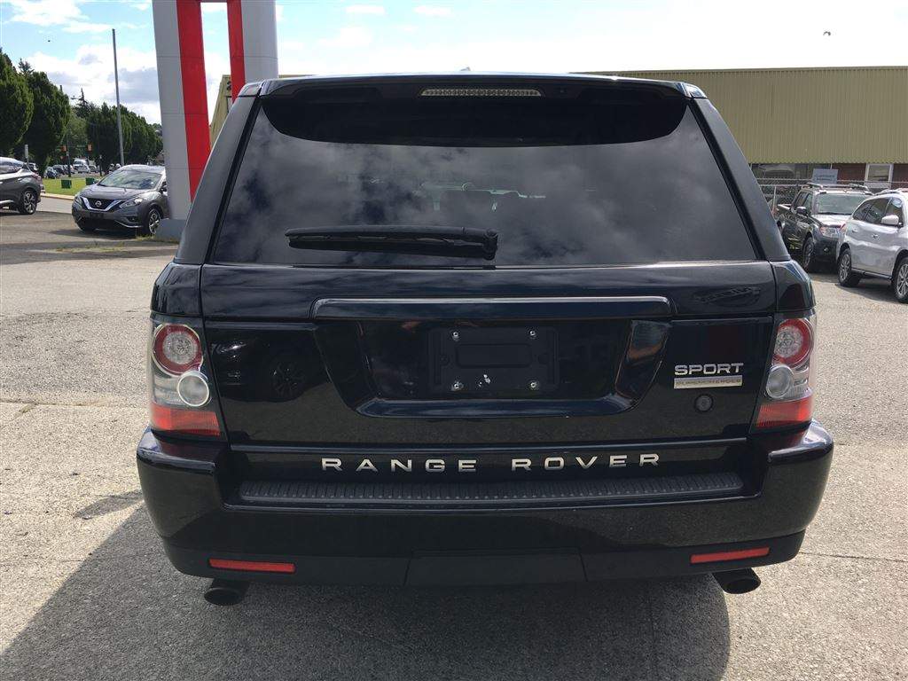 A Range Rover that a man put a $1,000 deposit on, only to see it sold to someone else.
