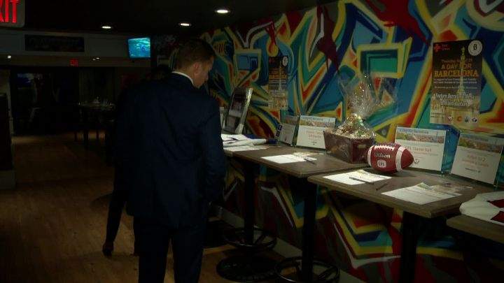 Silent auction at Barcelona Tavern in Calgary – Aug 24, 2017