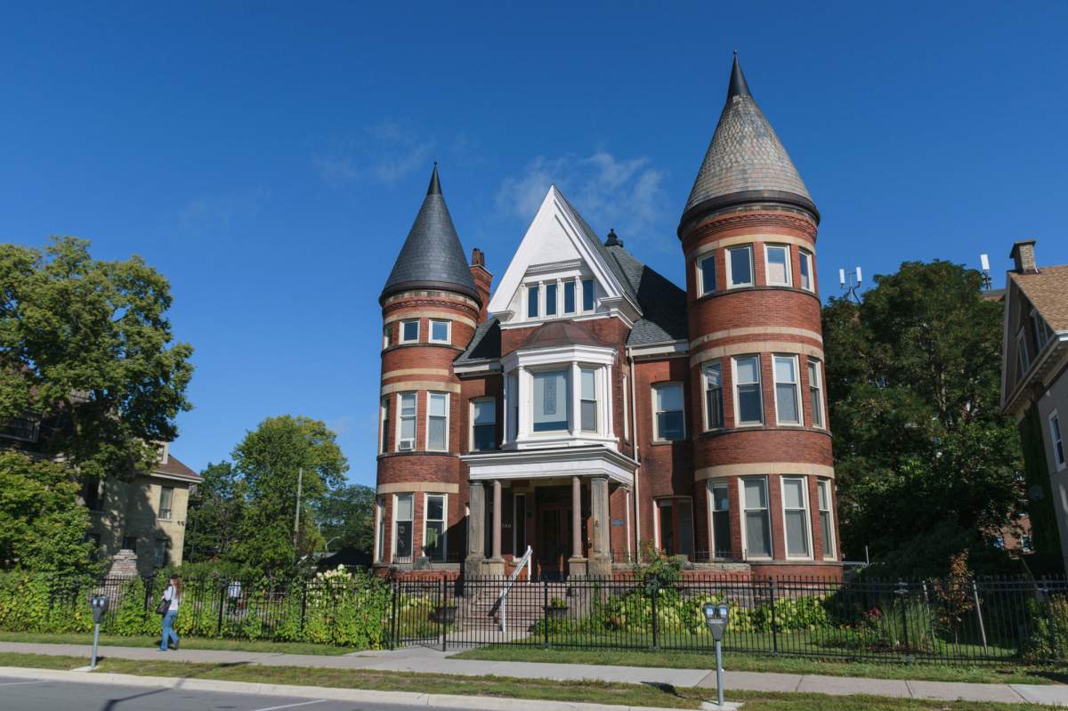 My Sisters' Place provides services for women facing vulnerabilities, such as chronic mental and physical health challenges, housing instability, substance use, and gender-based violence.