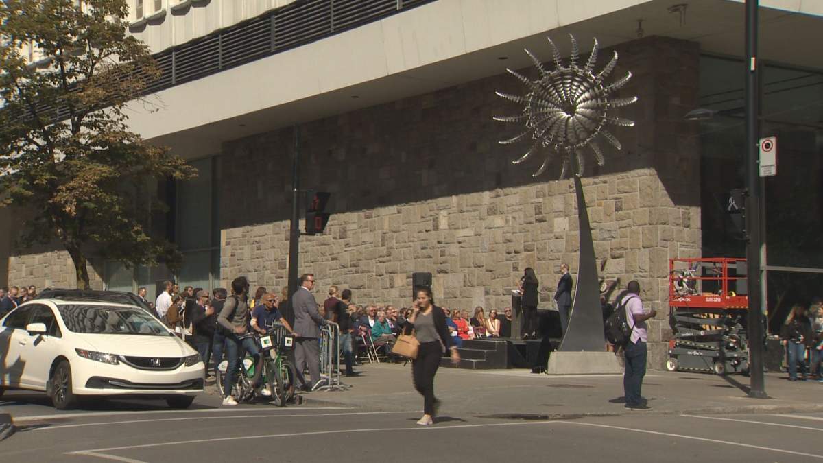 An eight-metre-tall Di-Octo kinetic sculpture will stand at the corner of Montreal's Mackay Street and De Maisonneuve Boulevard.