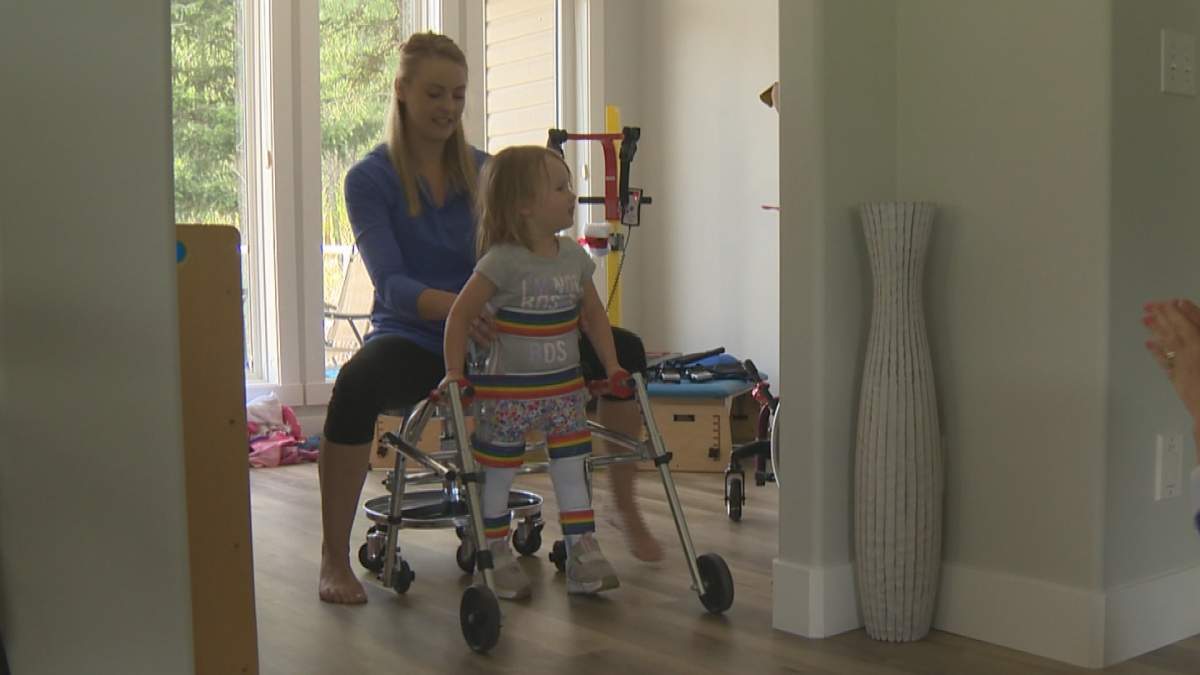 Community rallies around Okanagan toddler who lost ability to walk - image