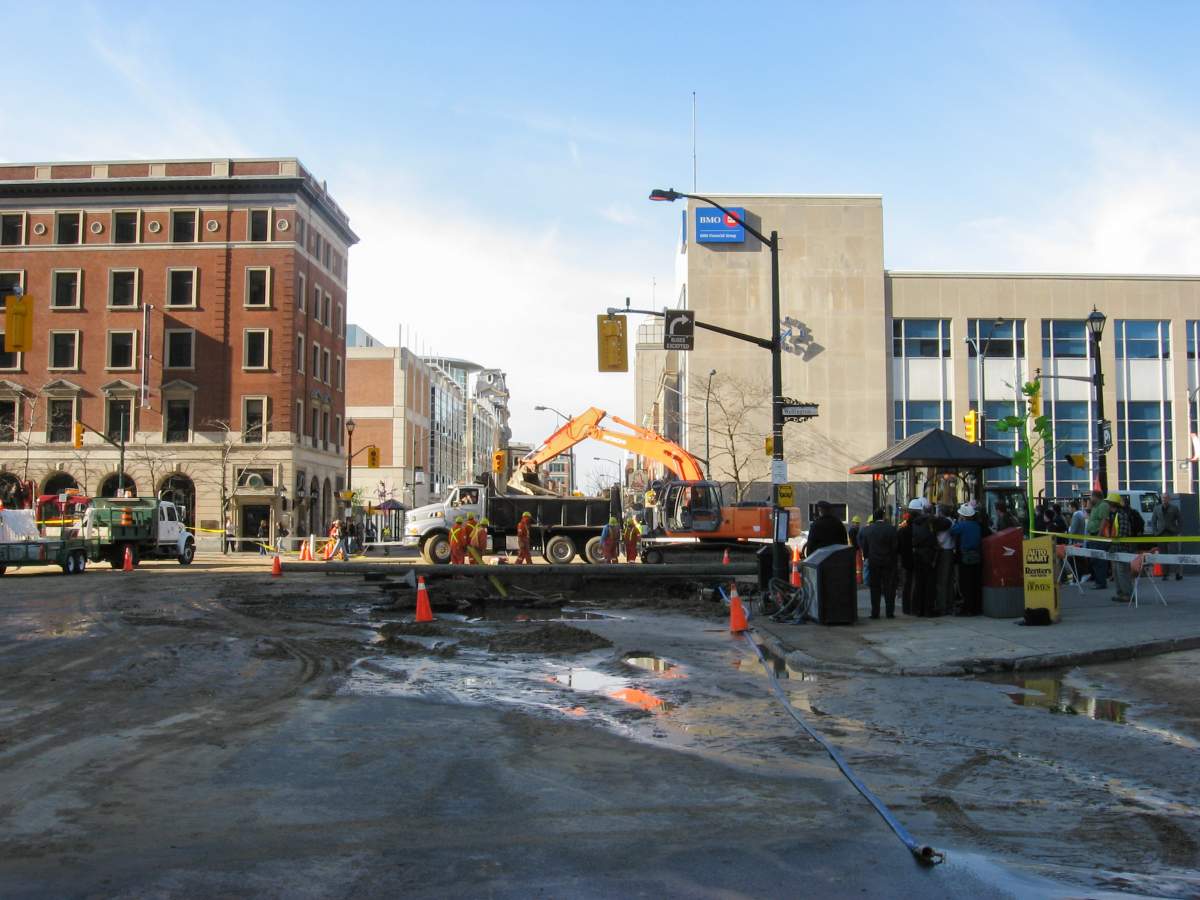 Looking west toward the sinkhole at Wellington and Dundas Streets, Oct. 31, 2007