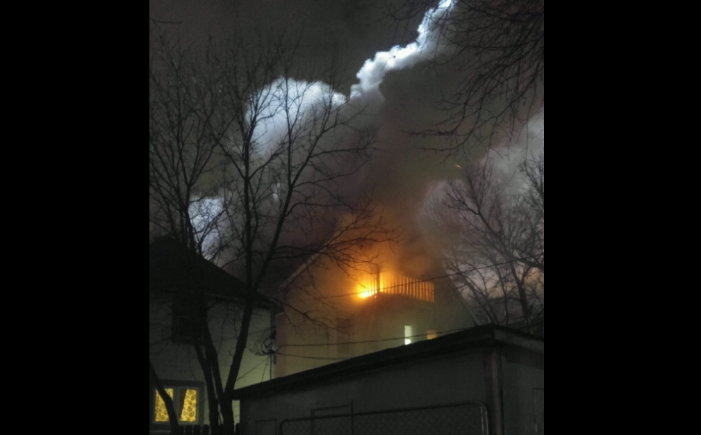 ‘It was just chaos’: Point Douglas fire leaves 1 dead, 3 others in hospital - image
