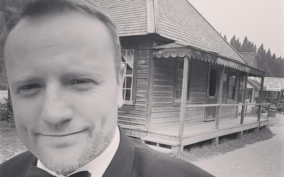 Christopher Seguin's family says he died of an accidental overdose.