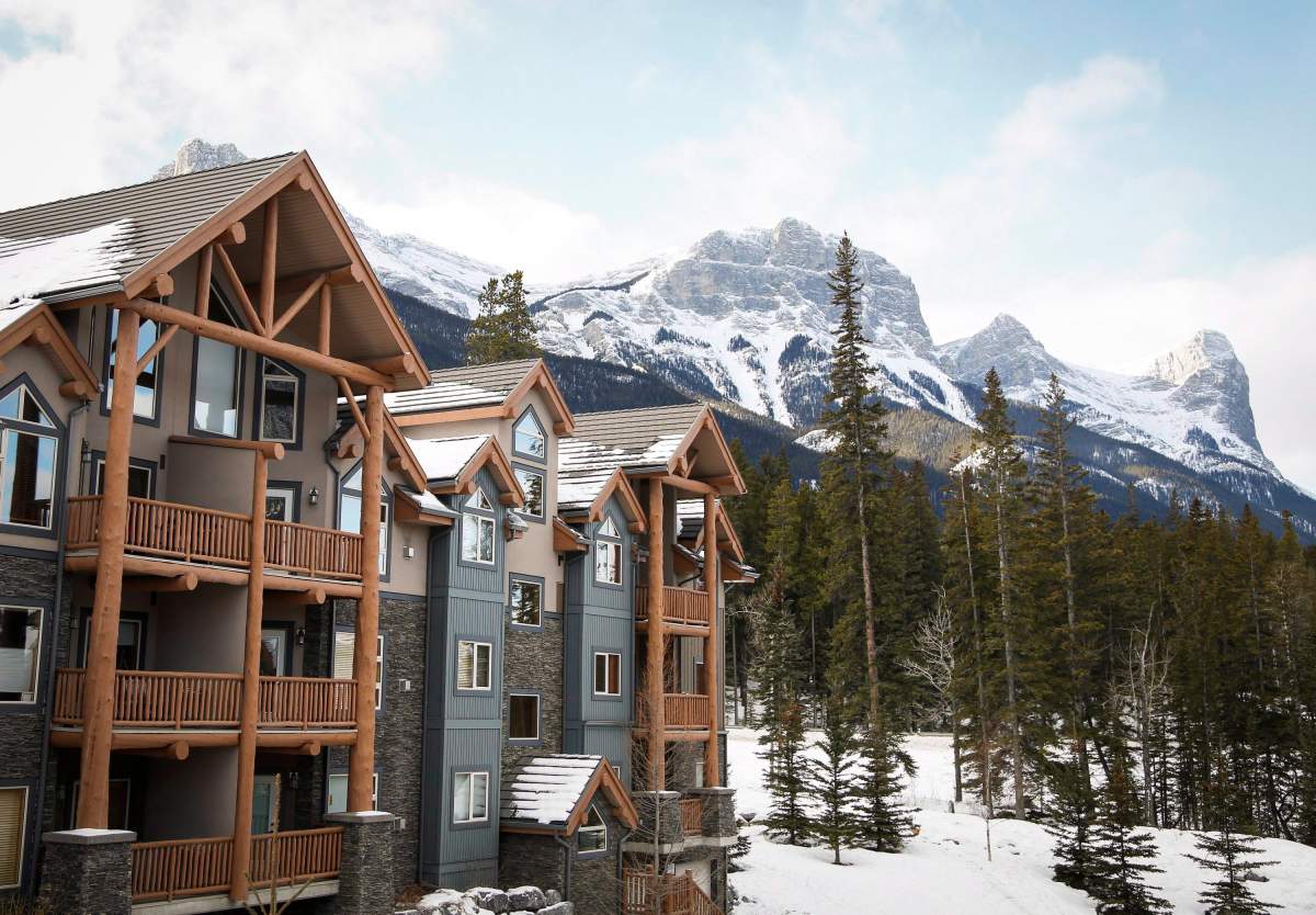 The mountain town of Canmore, Alta., on Tuesday, Jan. 19, 2016.