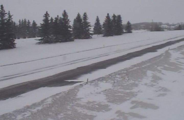 A view of Highway 2, north of Township Road 834, near Grimshaw, Alta. shortly before 12:30 p.m. on Nov. 26, 2017.