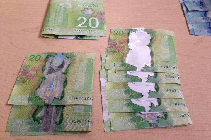 Waterloo Regional Police help businesses spot phoney money - image