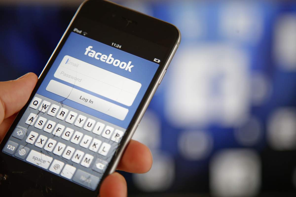 Facebook is looking for Inuktut speakers to help translate its website - image