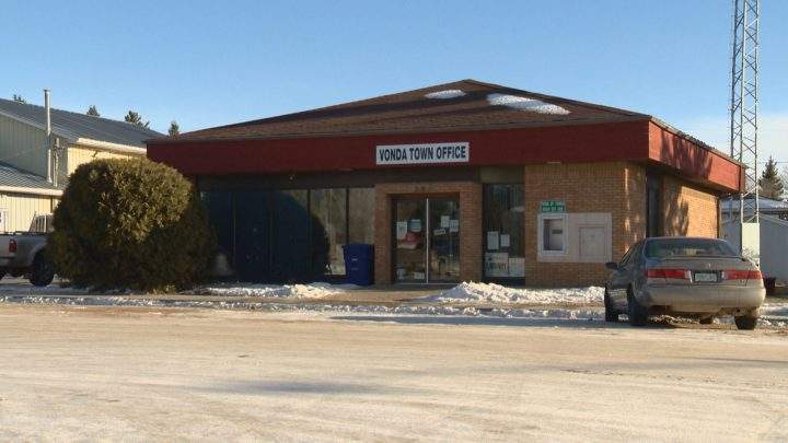 Vonda firefighters threaten to withdraw services in rift with town council - image