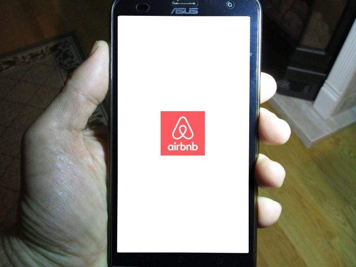 Toronto condo owner battles board over sharing unit with Airbnb customers - image