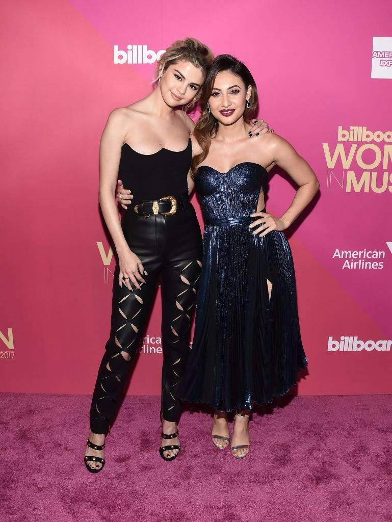 Selena Gomez breaks down in tears as she accepts Billboard Woman of the Year award - image