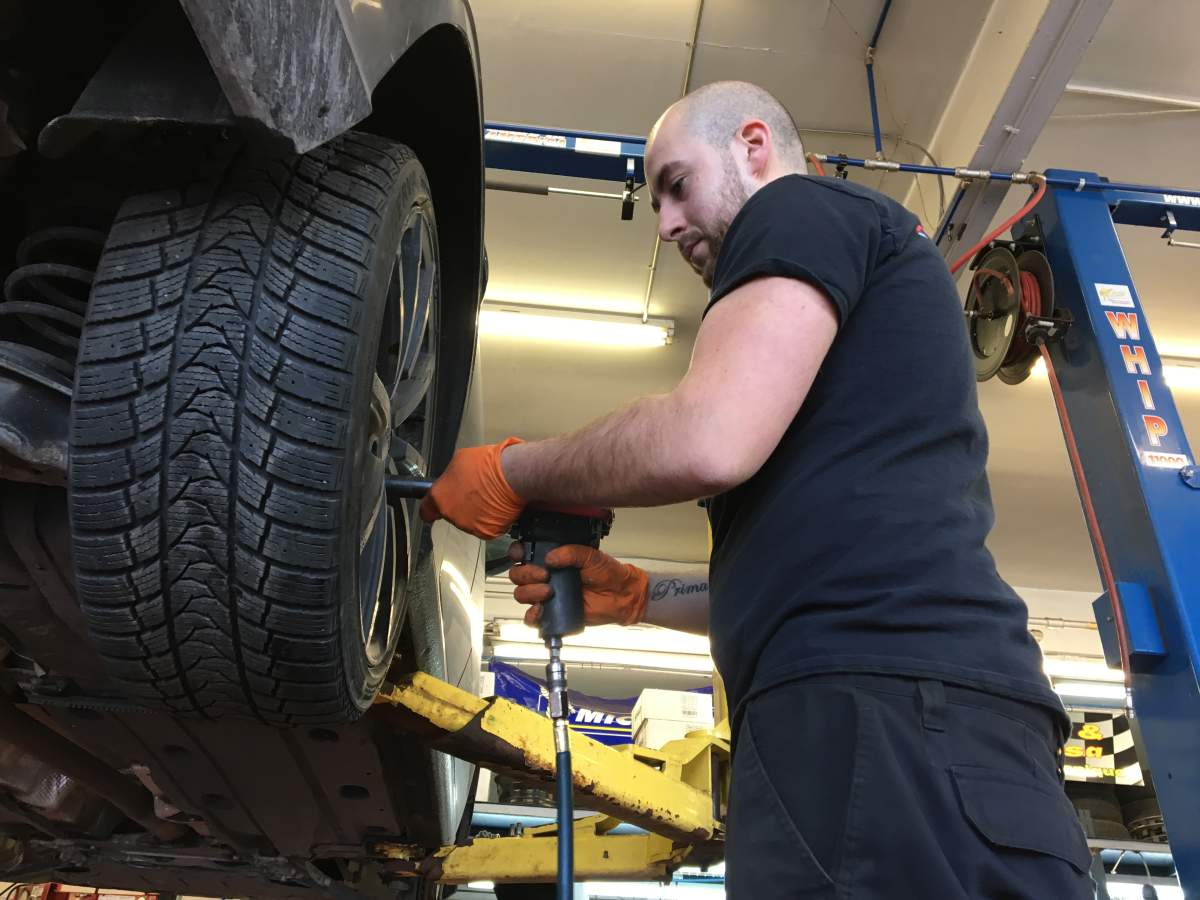 Starting in 2019, the deadline for winter tires will be moved up to December 1.