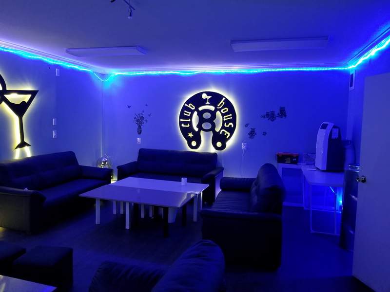 Richmond anti-gang unit shuts down illegal bar - image