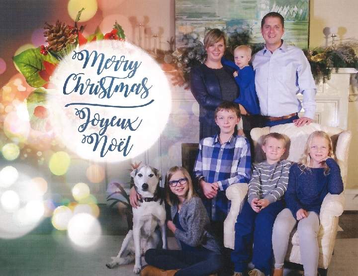 Andrew Scheer and family are featured on the Conservative leader\’s official 2017 holiday card.