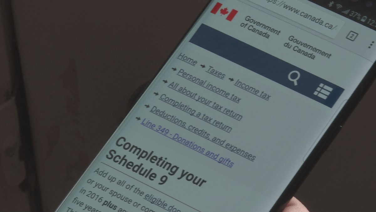 Canadians have until December 31 to make charitable donations if they want to take advantage of tax credits for 2017. 