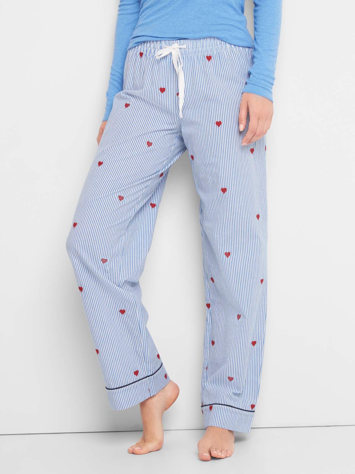 13 Valentine’s Day gifts for her under $50 - image
