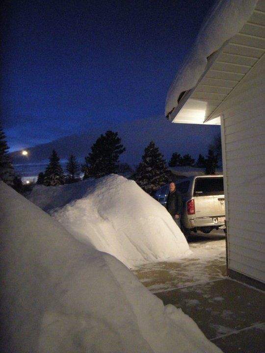 2011 versus 2018: Photo highlights drastic difference in Edmonton snowfall - image