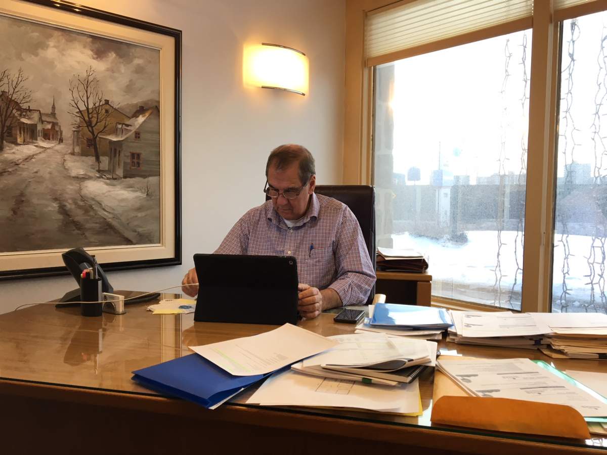 Anjou Mayor Luis Miranda has been reprimanded by the City of Montreal for ordering the removal of snow and ice from the streets and sidewalks ahead of schedule, Mon. Jan. 29, 2018.