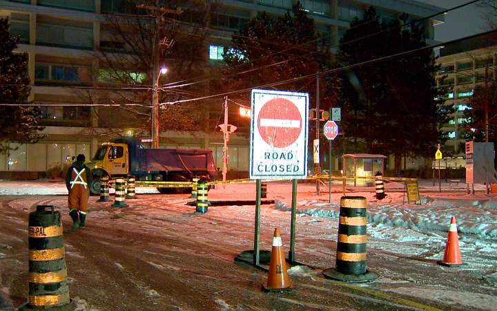 Sinkhole opens up near Don Mills Road and Highway 401 - image