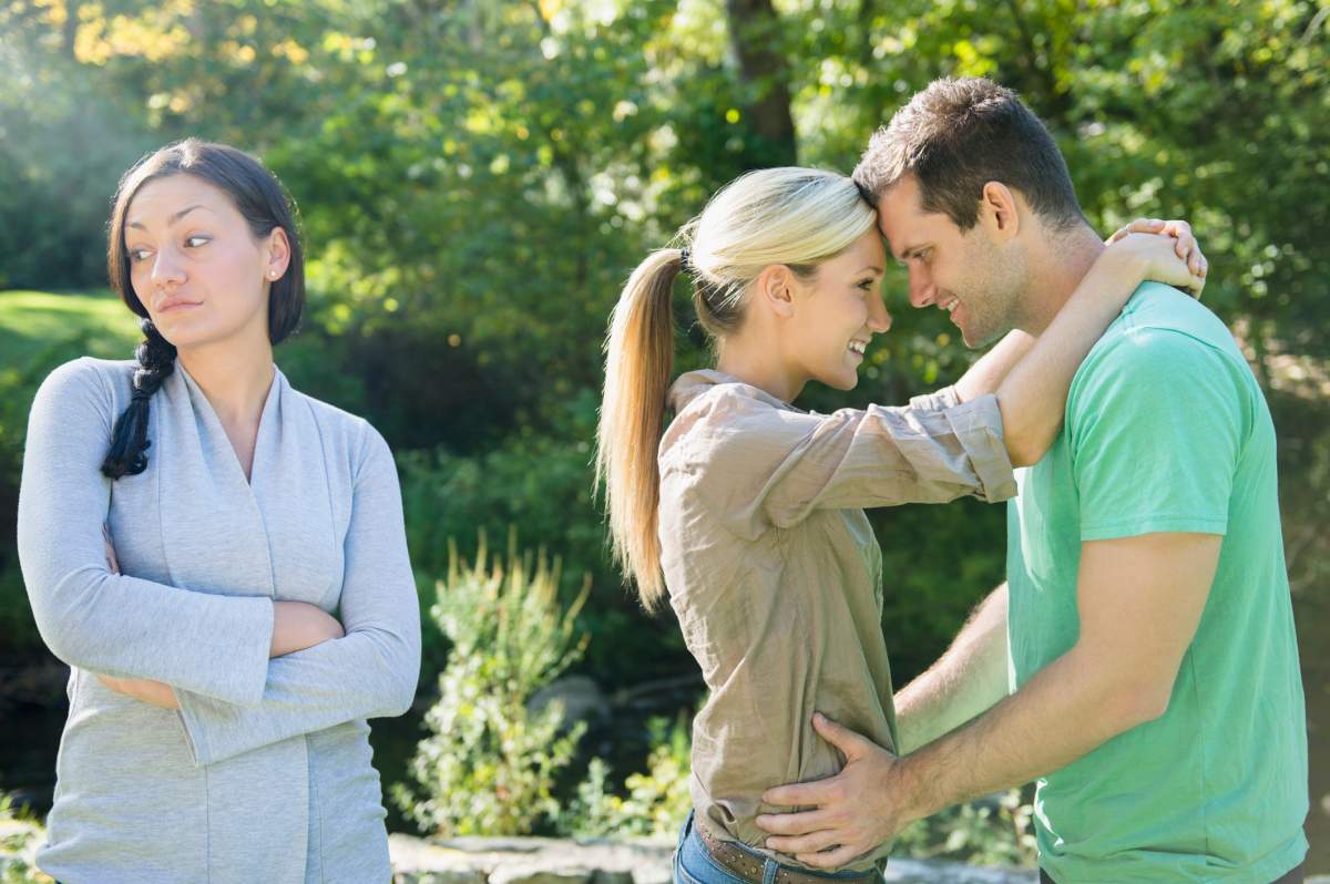 There are seven things you need to do to bring you into the right mindset for dating, a dating expert says.