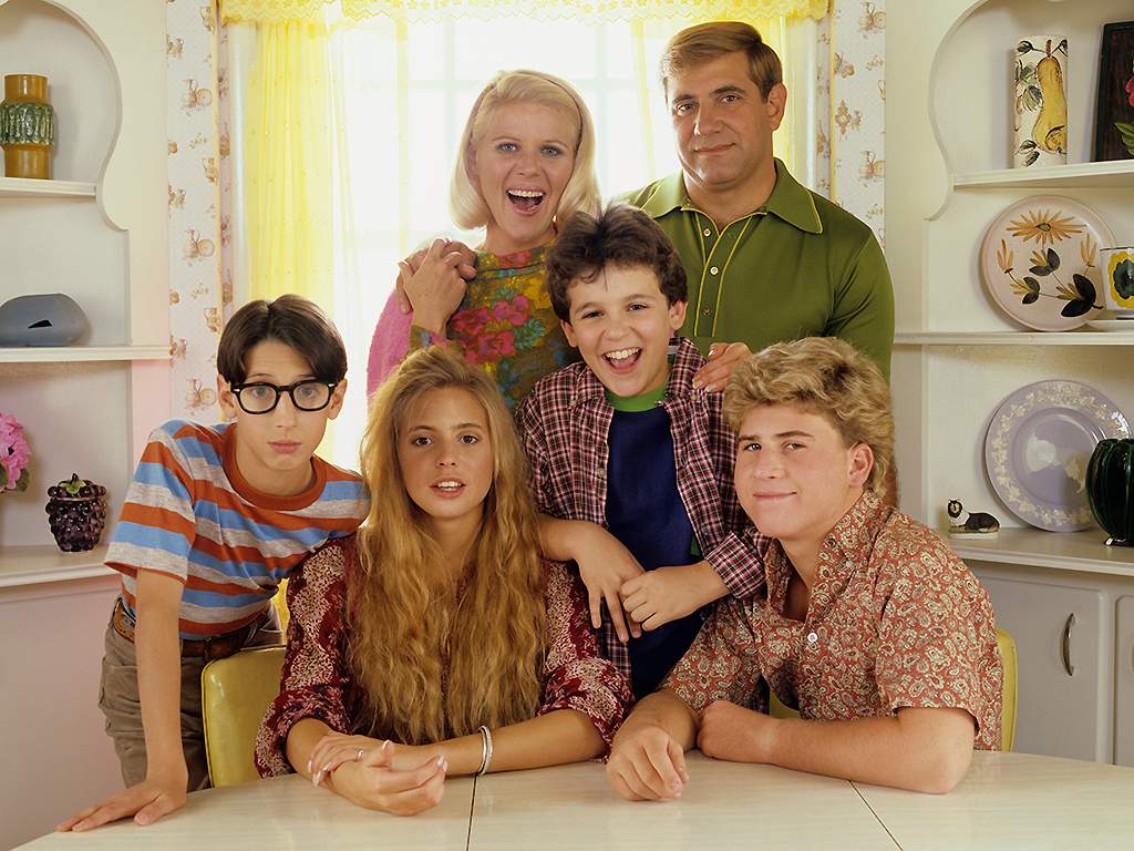 ‘The Wonder Years’ cast poses for publicity photos in 1988.