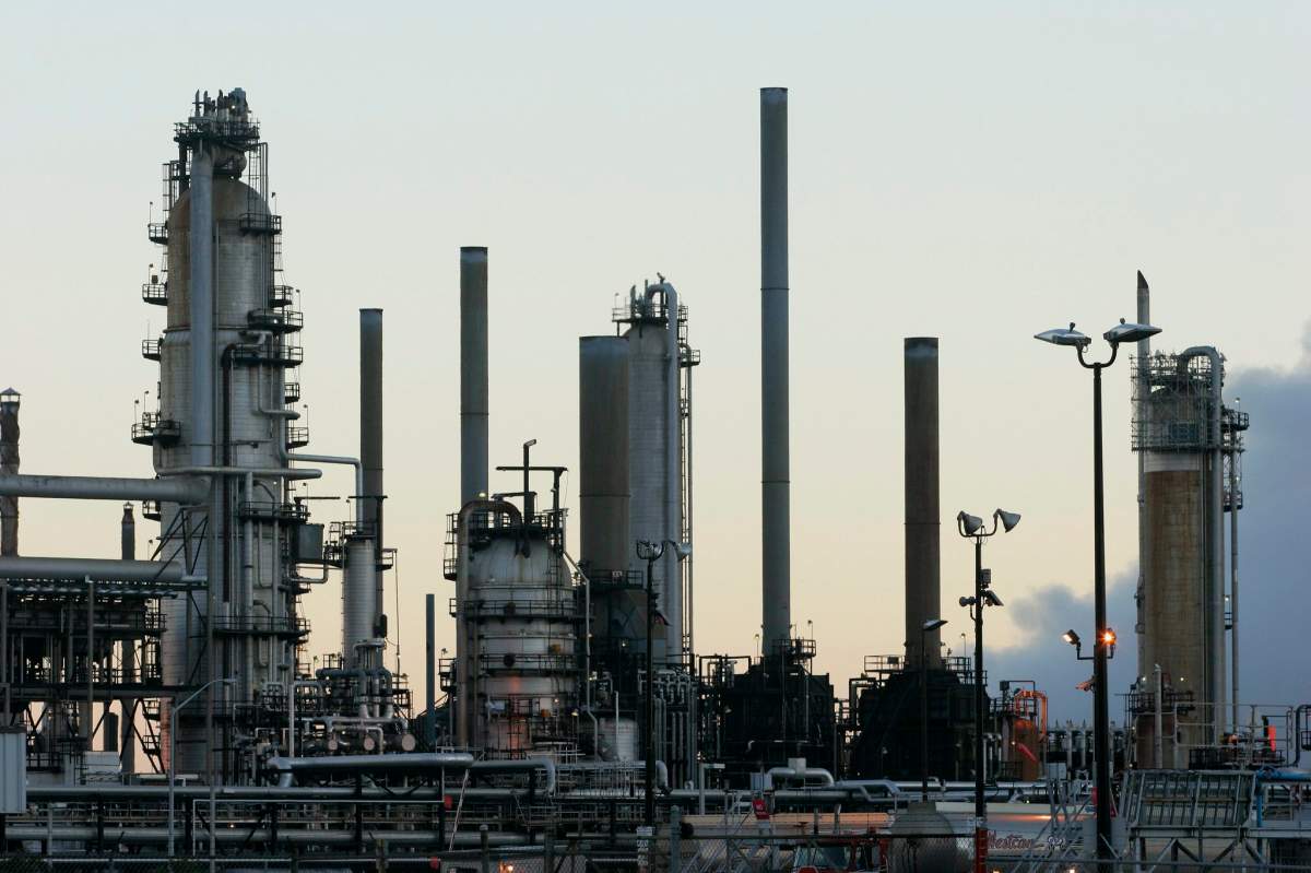 Imperial Oil’s Strathcona Refinery near Edmonton at dawn on Monday, September 5, 2005.