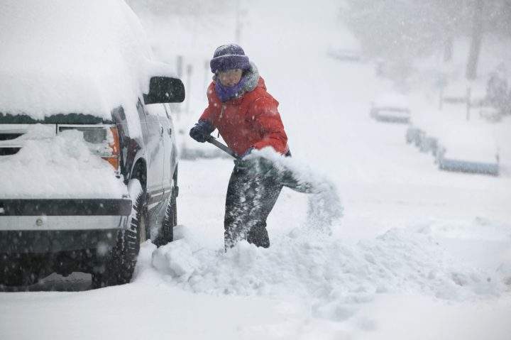 Global News meteorologist Anthony Farnell says Canada will see winter weather for weeks to come.