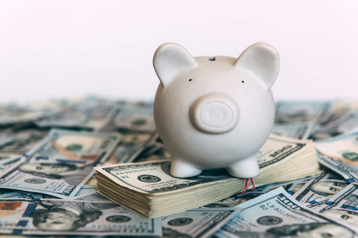 B.C. women make less money than men and worry about it more: Survey - image