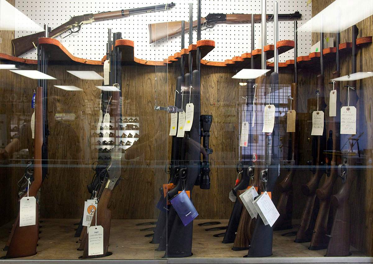 The Liberal government is planning to introduce long-promised legislation as early as Tuesday to strengthen controls on the sale, licensing and tracing of guns.