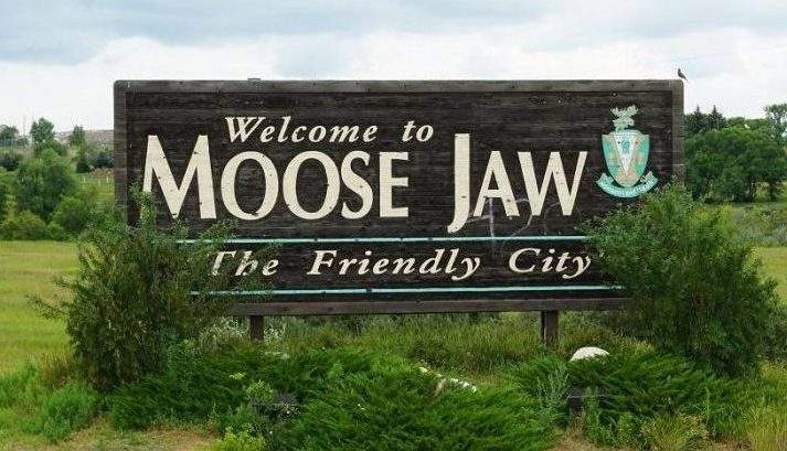 On May 2, the City of Moose Jaw announced that Phase 3 – 2018 has officially begun. The plan is to replace approximately 2.7 kilometers of outdated water main pipe across eight separate locations in Moose Jaw.