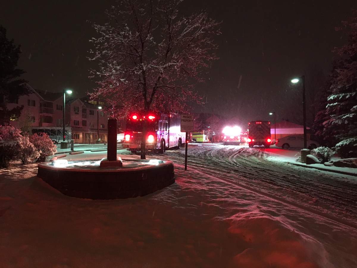 Edmonton Fire Rescue responding to a fire at the Churchill Manor seniors residence (5815 34 Ave NW) in southeast Edmonton's Mill Woods area. Monday, April 16, 2018.