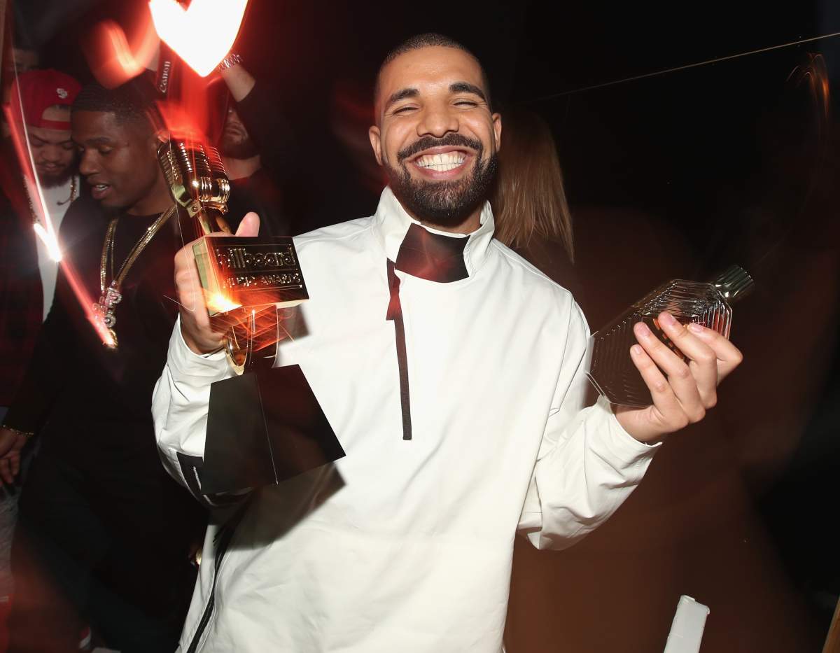 LAS VEGAS, NV - MAY 21:  Drake attends the 2017 Billboard Music Awards at T-Mobile Arena on May 21, 2017 in Las Vegas, Nevada.  (Photo by Chris Polk/BBMA2017/Getty Images for DCP).