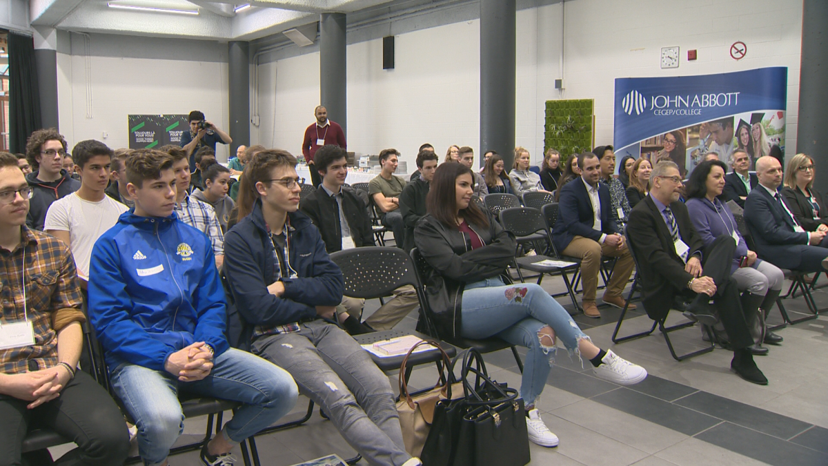 Students at John Abbott College listen to panel of local Social Entrepreneurs .
2018/04/13.