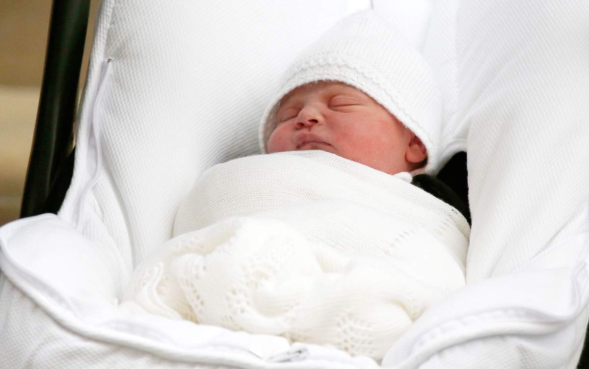 Britain’s Catherine, the Duchess of Cambridge and Prince William leave the Lindo Wing of St Mary’s Hospital with their new baby boy in London, April 23, 2018.