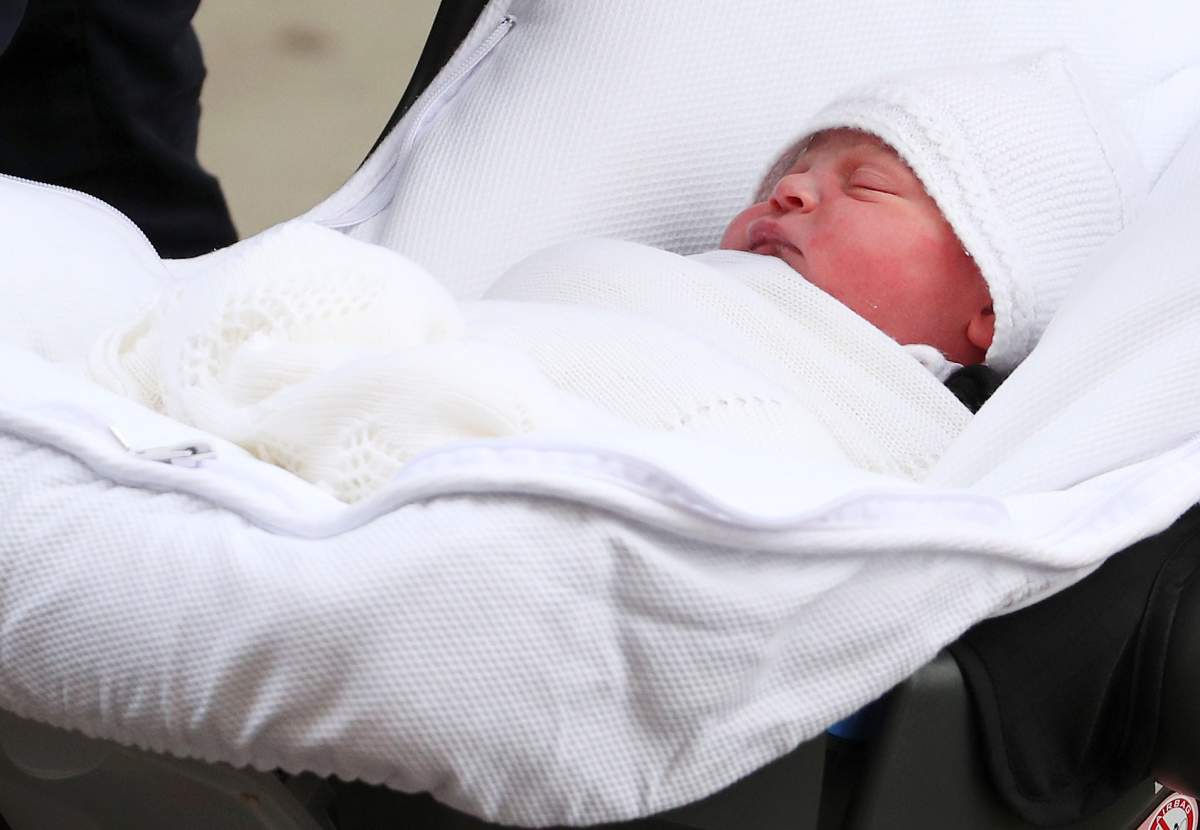Britain’s Catherine, the Duchess of Cambridge and Prince William leave the Lindo Wing of St Mary’s Hospital with their new baby boy in London, April 23, 2018.