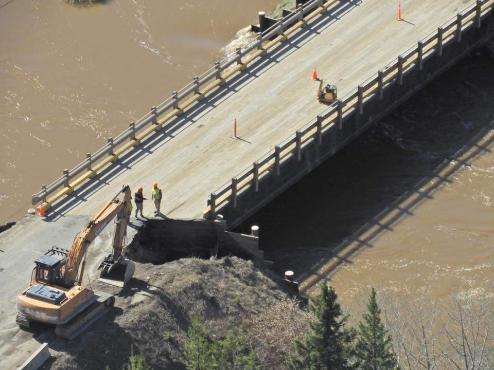 Crews with road maintenance contractor Emcon Services working to repair the Nazko Bridge on May 1, 2018.
