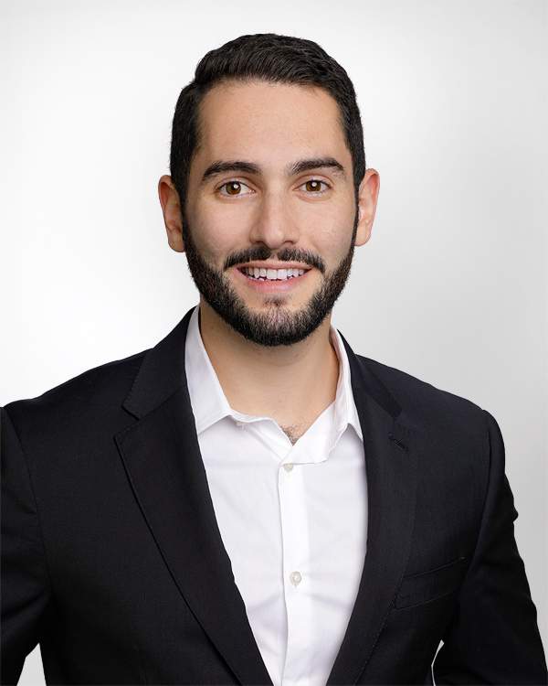 Youthful uprising: Candidates in Ontario riding of Niagara West have an average age of 21 - image