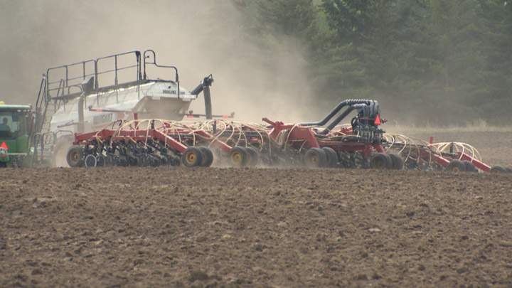Saskatchewan Agriculture officials said dry weather between May 12 and 18 allowed seeding to progress steadily for most farmers.