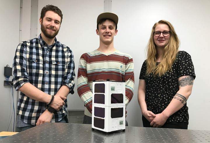 A University of Saskatchewan-led space design team has been chosen by the Canadian Space Agency to prepare a research satellite for launch.