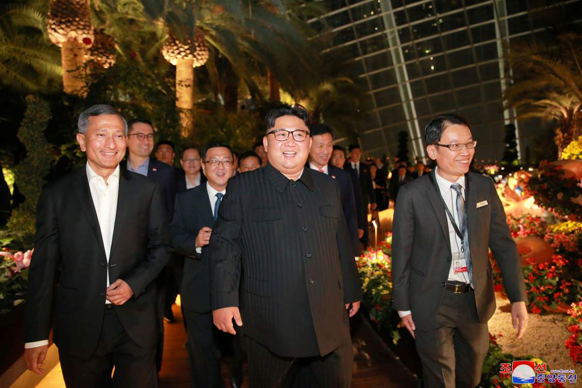 North Korea’s leader Kim Jong Un, accompanied by Singapore’s Foreign Minister Vivian Balakrishnan, visits Singapore in this picture released on June 11, 2018 by North Korea’s Korean Central News Agency. KCNA via REUTERS ATTENTION EDITORS – THIS PICTURE WAS PROVIDED BY A THIRD PARTY. REUTERS IS UNABLE TO INDEPENDENTLY VERIFY THE AUTHENTICITY, CONTENT, LOCATION OR DATE OF THIS IMAGE. NO THIRD PARTY SALES. NOT FOR USE BY REUTERS THIRD PARTY DISTRIBUTORS. SOUTH KOREA OUT. NO COMMERCIAL OR EDITORIAL SALES IN SOUTH KOREA.