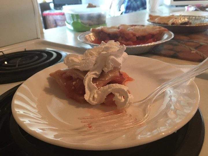 Saskatoon grandmothers bake pies for STARS air ambulance - image